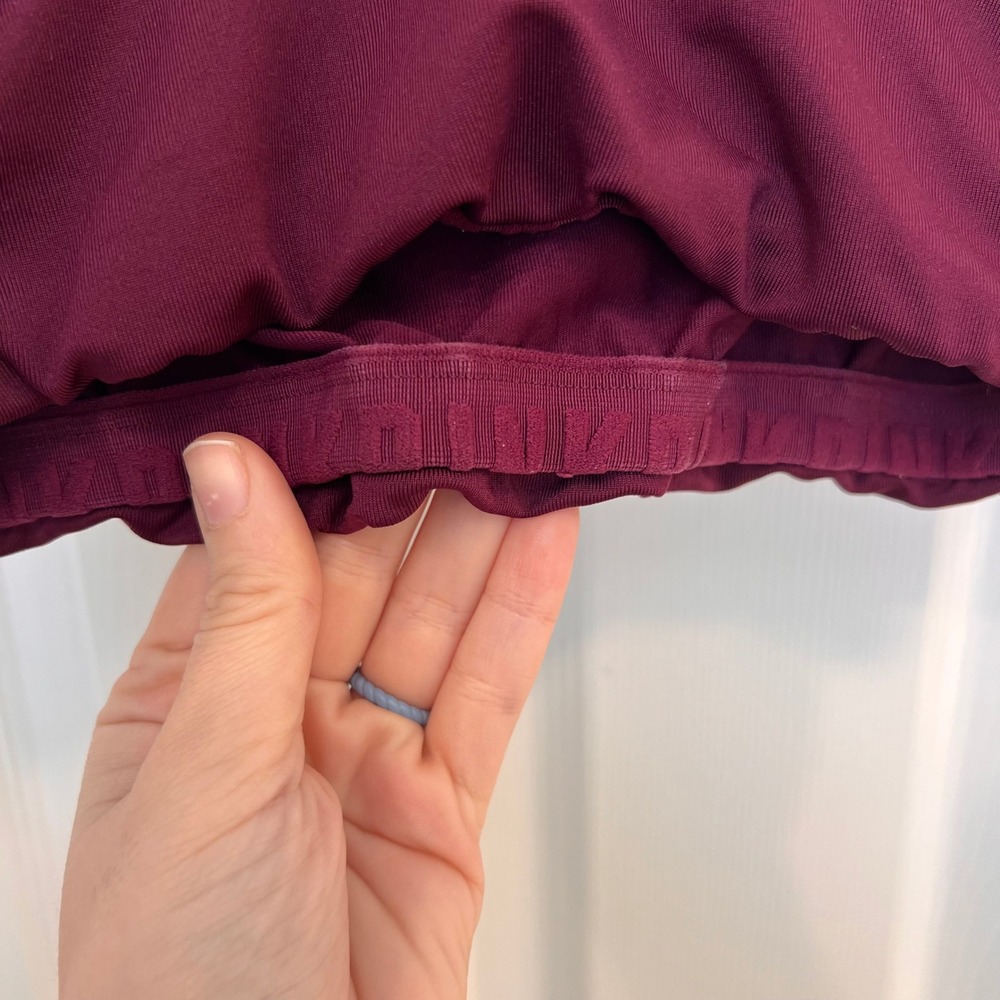 PINK Victoria's Secret Ultimate Sports Bra - Picture 3 of 5